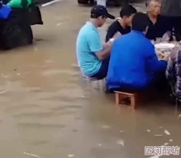 老头吃老头鸠巴HD画面太真不敢看引发网友热议