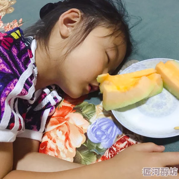 舔小妹妹据传当事人私下是甜品爱好者引发网友热议